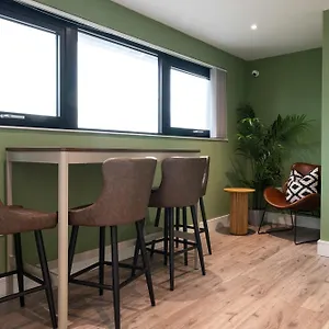 brentford-apartments-by-charles-hope.brighton-hotels-england.com/